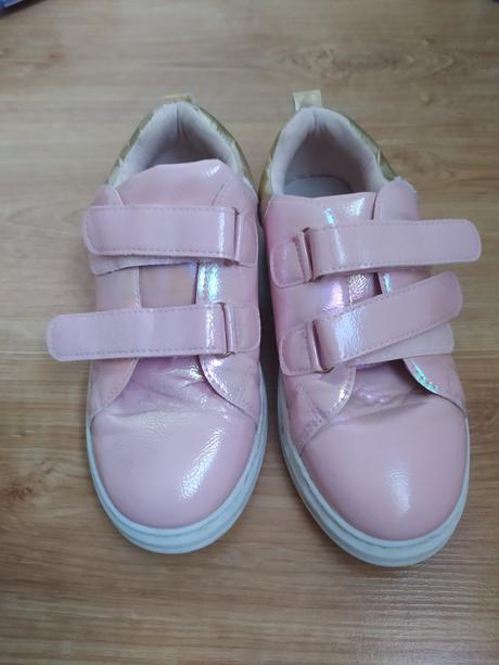 Tenisky lesklé, sinsay,35