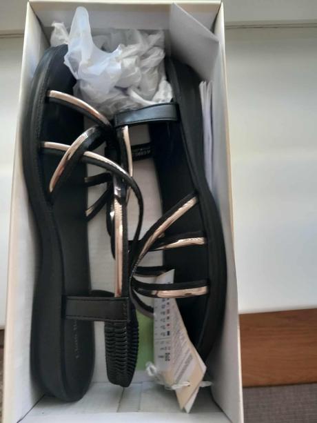 Sandálky, clara barson,37