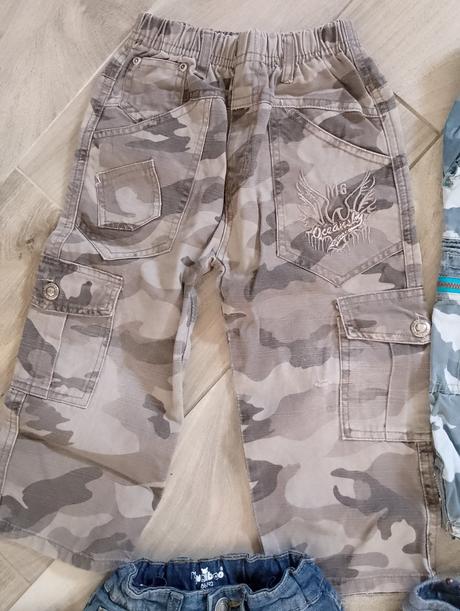 Rôzne nohavice, lupilu,92