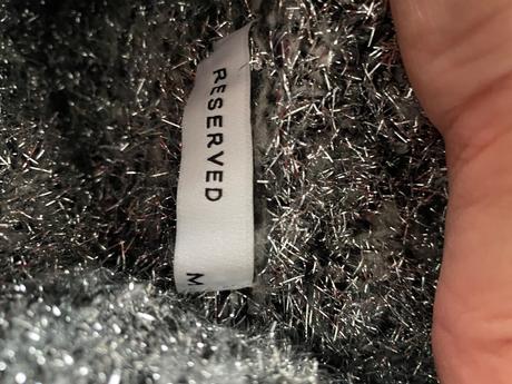 Krásny svetrík žiarivej farby, reserved,m