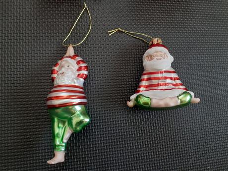 Vianočné ozdoby santa claus jogín, 