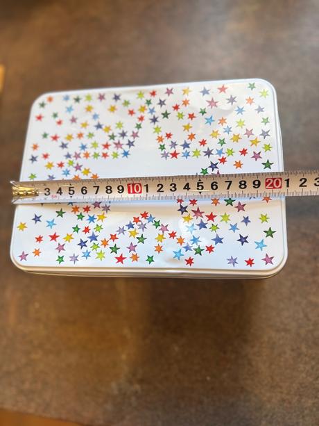 Predám plechovú dózu profissimo hviezdičky, 