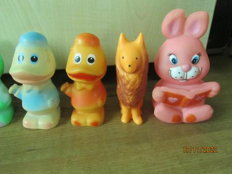 Retro piskacie hracky, 