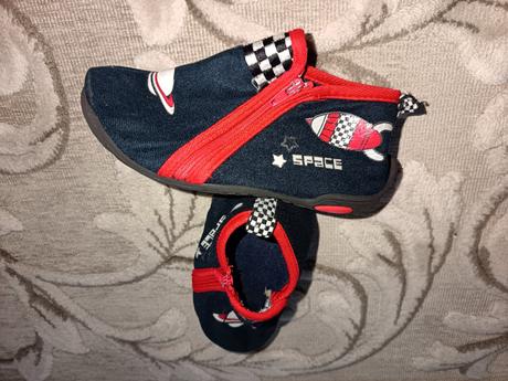 Papučky pre chlapčeka, 28