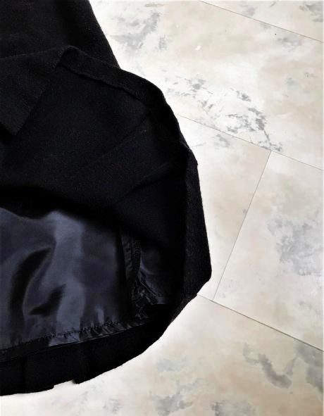 Vlnená šatová sukňa, 36