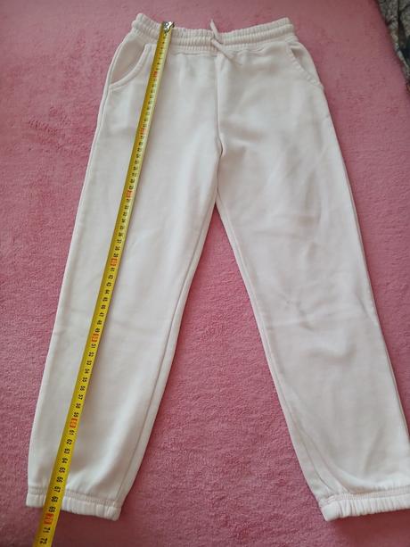 Tepláky 122, primark,122