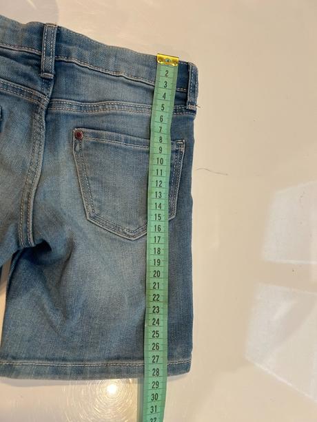 Kraťasy zn.h&m (veľ.104), h&m,104