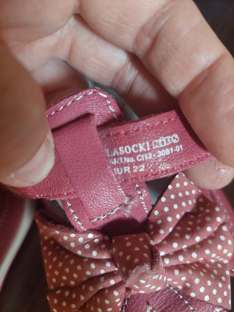 Sandalky, lasocki,22