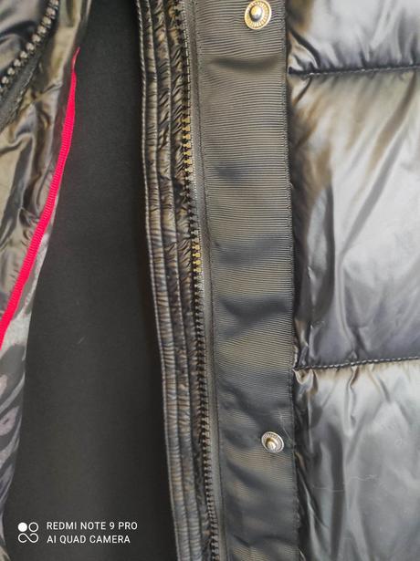 Značková dlhá prešívaná vesta c.m, m