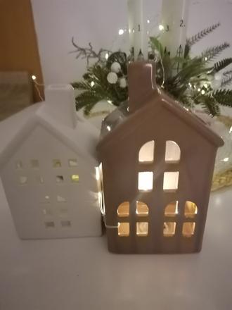 Hnedy domček+darček, 