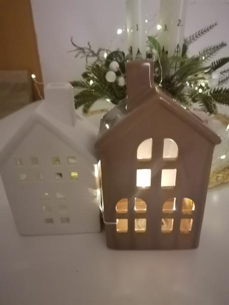 Hnedy domček+darček, 