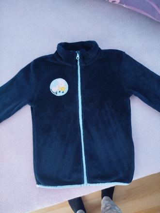 Darujem za postovné 3,90 eur mikinku č.122/128, 128