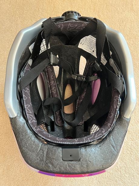 Cyklistická prilba pre dievča zn.kokua, l