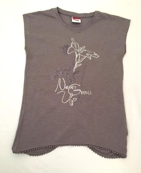 Tričko s vyšívanou flitrovou aplikáciou, 146 / 152