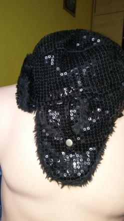 Tepla ciapka strasova, 56