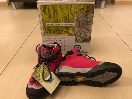 Úplne nové turistické topánky scarpa 32, 32