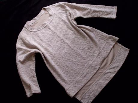 Béžovo-hnedé tričko s-m, s