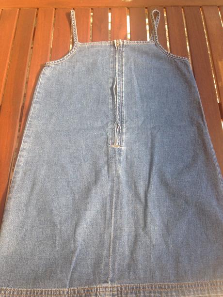 Šaty,kraťasy a elasťáky, 122–134