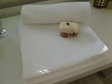 Vaflová bavlna - uteráky-140 x 70 cm, nové, 