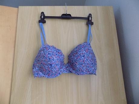 Podprsenka bledomodrá 75d, h&m,75d