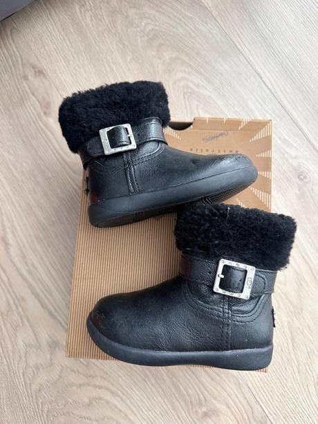 Čižmy ugg, ugg,22