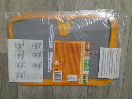 Červený a žltý peračník,