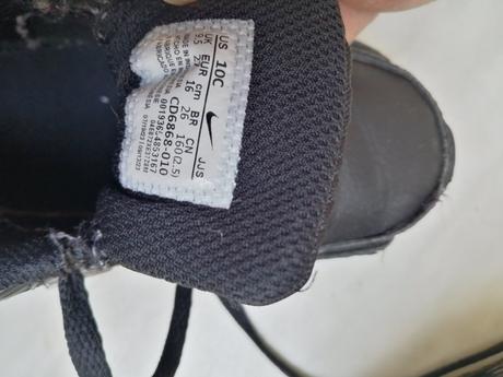 Botasky znackove  čiernobieke vel. 27, nike,27