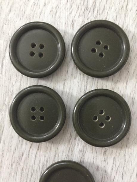 Stare retro gombiky 15ks,