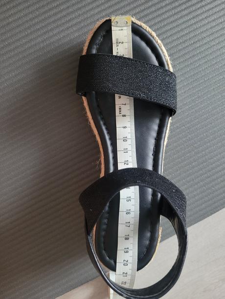 Sandálky, deichmann,32