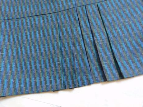 Zaujímavá sukňa, s