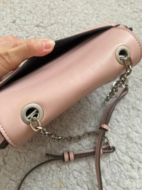 Crossbody kabelka nica,