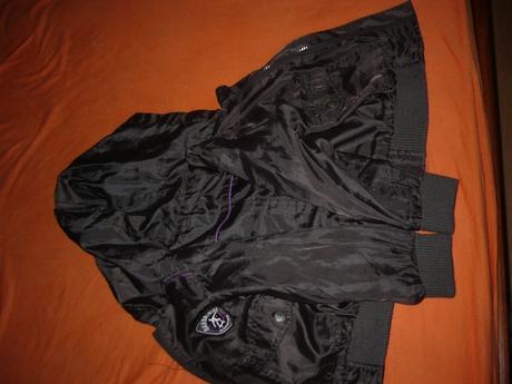 Vetrovka -cena s postou vel. 86/92, lupilu,86