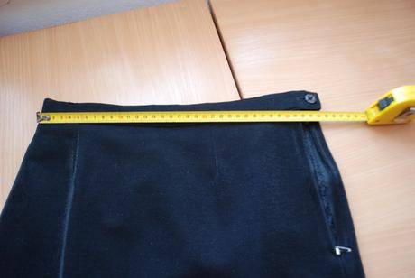 Spoločenská sukňa - šitá na mieru, 38