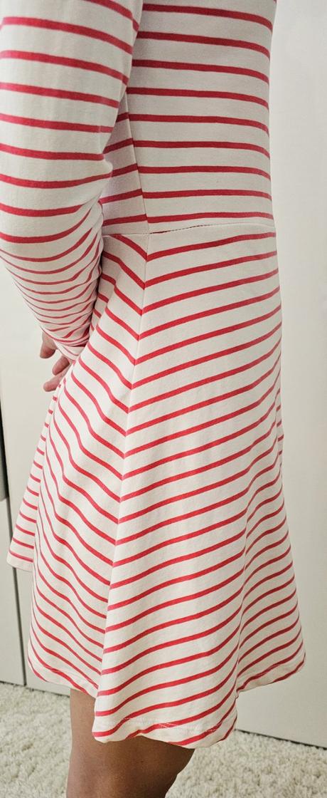 Pásikavé šaty, pepperts,164