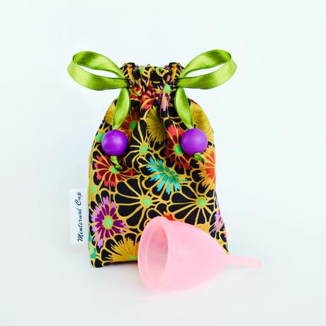 Menštruačný pohárik kalíšok 2 veľkosti 3 farby,