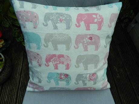 Navliecka na vankus (slon) 45cm x 45cm,