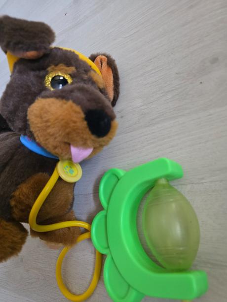 Interaktívne šteňa na kolieskach, 