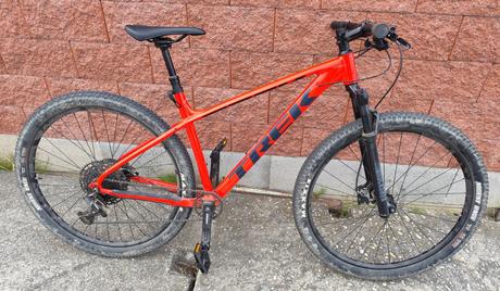 Predám bicykel trek marlin 8, 28