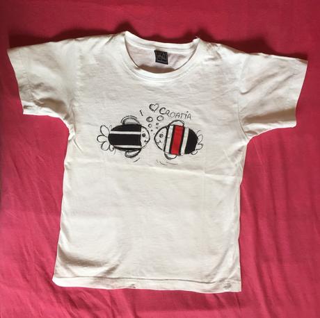 Biele tričko s rybami z chorvátska, 116