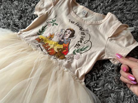 Šaty so snehulienkou, 116