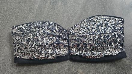 Flitrovany top bez ramienok, s