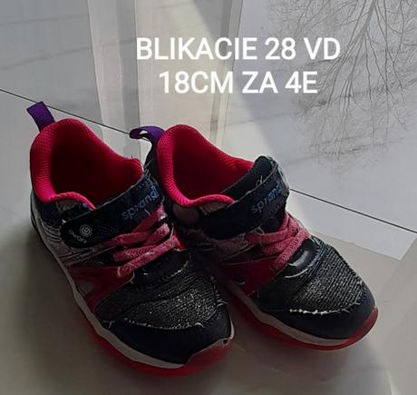 Blikacie botasky, 28