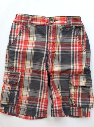Kraťasy zn. f&f 6 - 7 r., f&f,122