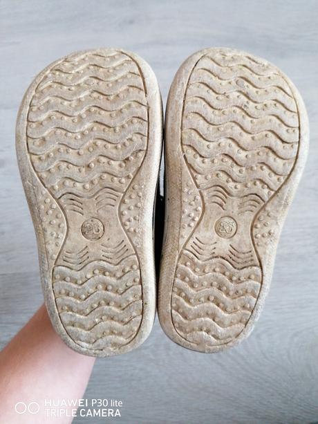 Poltopánky- sandale, f&f,26