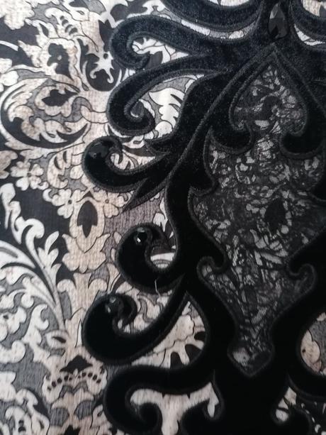 Elegantná  luxusna príležitostná bluzka kamienkami, 38