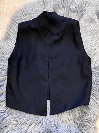 Chlapčenská elegantná vesta, 134