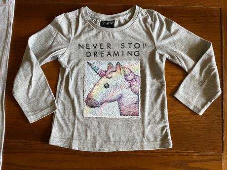 Súprava s interaktívnym jednorožcom 104/110, 104