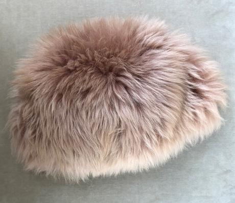 Dámska kožušinová čiapka, s
