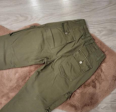 Xs cargo nohavice, bershka,xs