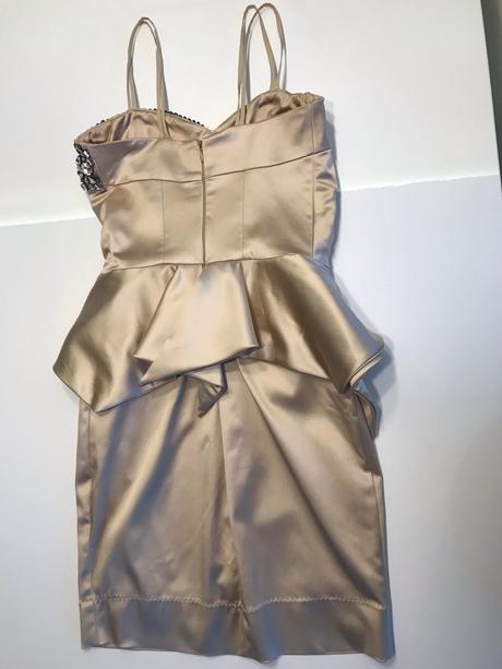 Luxusne satenove bezovozlate saty, xs